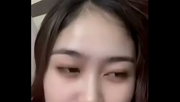 Cewek Indonesia Live, Goyangannya Bikin Makin Panas