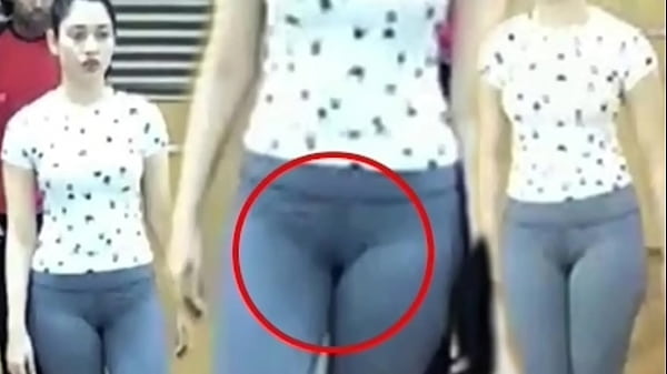அரைகுறை உடையில் மயக்கும் நடிகைகள் – கோலிவுட் ஹாட் நியூஸ்