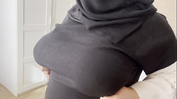 Friend’s Arab Wife Flashed Her Big Tits