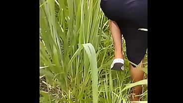 Comendo A Vizinha De Vestido No Meio Da Avenida, Gostoso E Sem Vergonha Na Cara