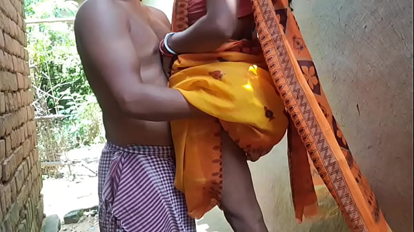 Village Girl Lets Her Boyfriend Fuck Her In The Fields