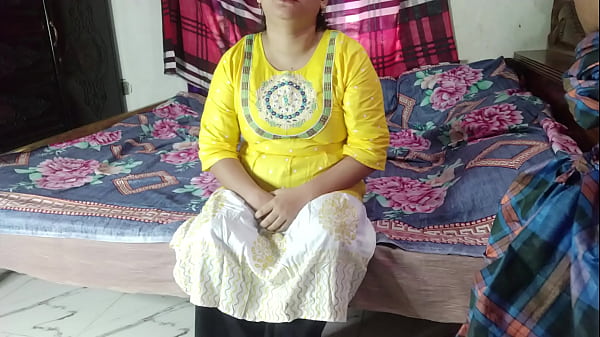 Bengali Bhabhi Gets Wild The Moment Her Husband Steps Out