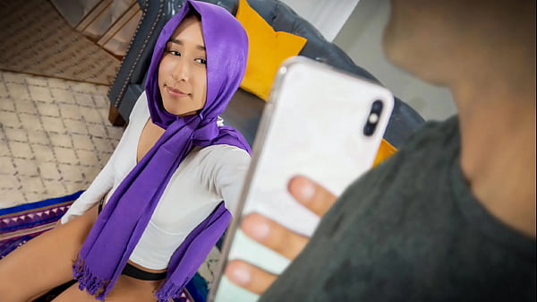 Hijab Girlfriend Seduces Her Bf Into Bed For The Wildest Rebellious Fuck Ever – Hijablust