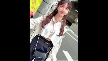 フィリピンと日本のハーフ、18才の雑誌モデルが魅せる色っぽい秘密