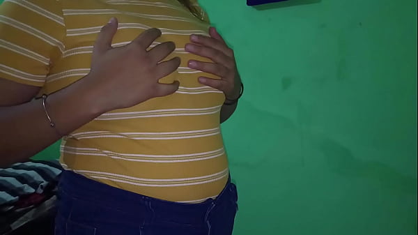 Indian Desi Girl Shoves Vibrator Deep Into Her Juicy, Thick Ass