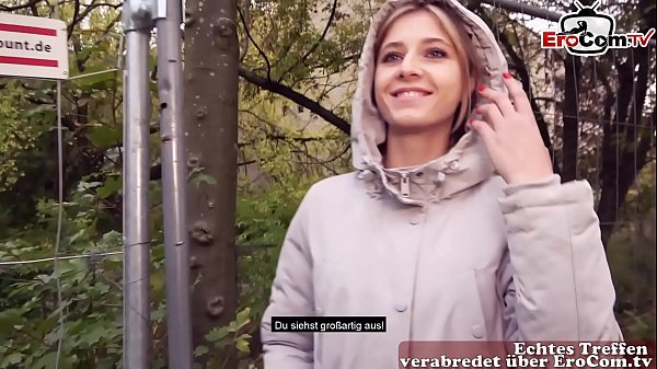 Erocom Date – Schulmädchen Im Wintermantel Abgeschleppt Und Im Gebüsch Outdoor Durchgenommen