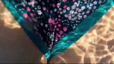 Milf Latina De Culo Enorme Se Empala Con Un Desconocido En La Piscina, Sexo Amateur Salvaje
