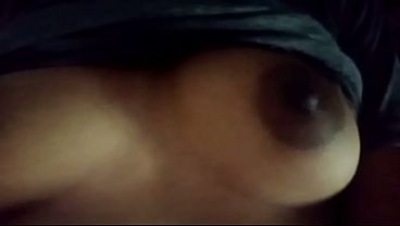 Desi Slut Bares It All, Flashing Her Natural Tits