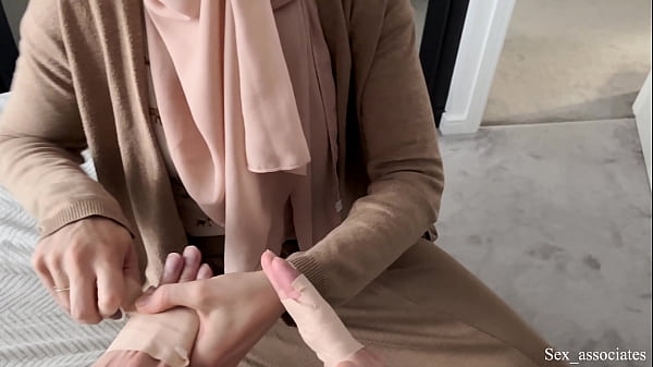 Arab Step Mom Gives Her Injured Son A Very Special Kind Of Help
