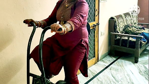 Indian Desi Bhabhi Pounding The Gym Boy Hard And Dirty