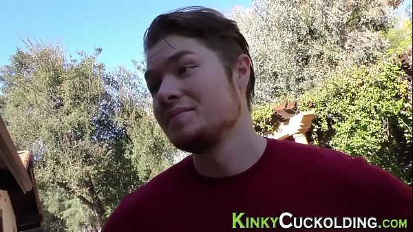 Blacked Teen Gets Cucked, Takes It Deep