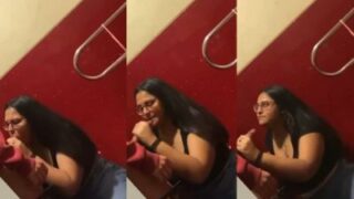 Chubby Girl’s Dirty Outdoor Mouth Action In The Movie House