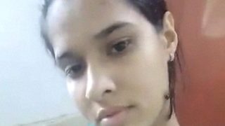 Hot Tamil Girl From Aruppukkottai Strips Naked In Steamy Xvideo