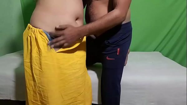 Komal Bhabhi Had A Wild Night Of Pleasure After Sneaking Her Lover Into The House.