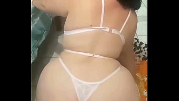 Olha Só A Visão Gostosa Da Minha Putinha De Lingerie Nova, Pronta Pra Te Provocar Até O Fim!!!