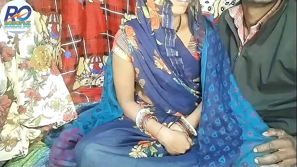 Desi Rasili Maa Ki Chudai Ka Pehla Hindi Audio, Claire Vaise Ne Uthaaya Saree Aur Chudna Shuru Kiya
