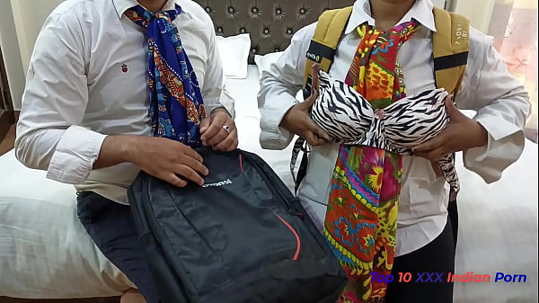 Ever Best Desi Student Fucks Hot Desi Girl Raw In Oyo Hotel On First Meet